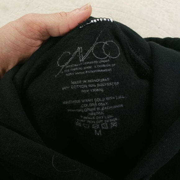 NWOT CNCO Boy Band World Tour Hoodie Sweatshirt Mens Size Medium Black - Picture 6 of 6